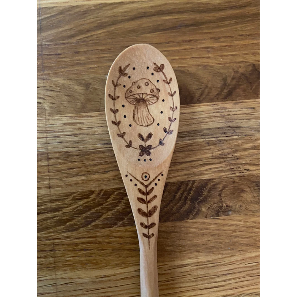 Fungo Cottagecore Cucchiaio di - Kitchen Witch Baking recensione e prezzo